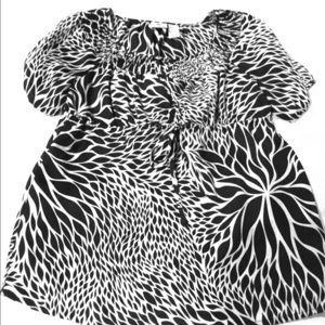 Worthington baby doll black and white dress shirt